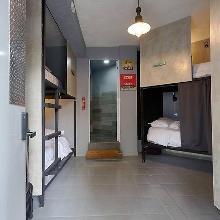 We Hostel And Suites Miraflores By Stand Out Hotels Collection 聖多明哥 外观 照片