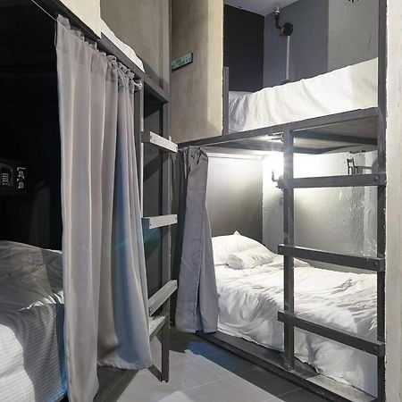 We Hostel And Suites Miraflores By Stand Out Hotels Collection 聖多明哥 外观 照片
